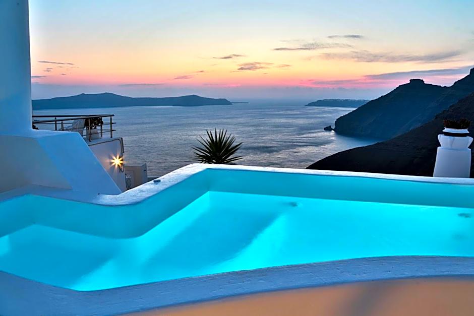 Trieris Villa & Suites