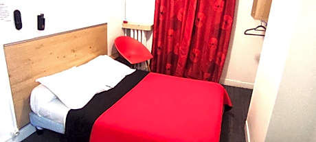 Standard Double Room with Shared Toilet