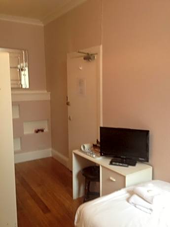 Standard Single Room with Shower