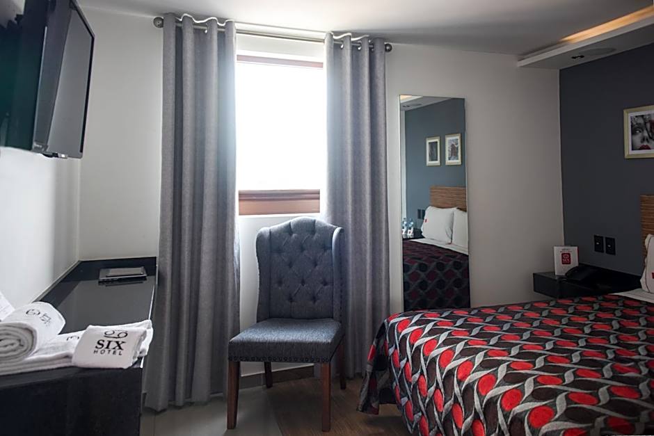 Six Hotel Guadalajara Expiatorio