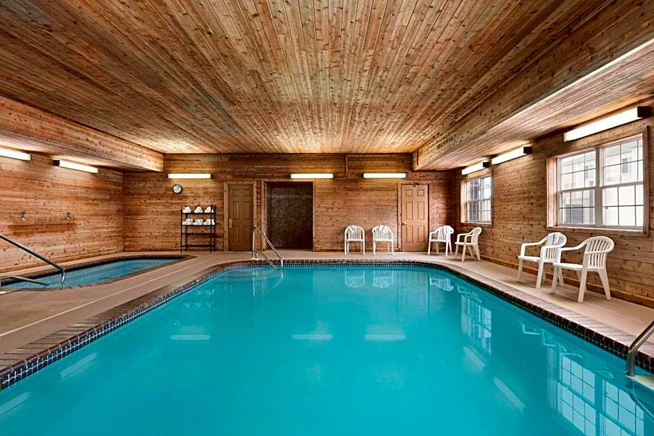 Country Inn & Suites by Radisson, Kearney, NE