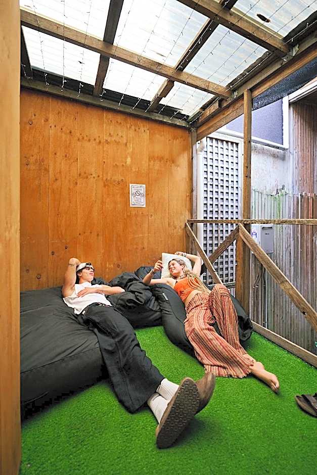 Urban Nomad - Potts Point  (18 - 39 only)