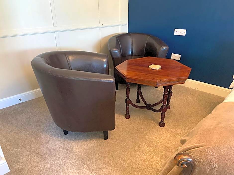 The Coast Yard B & B and Garden Chalets