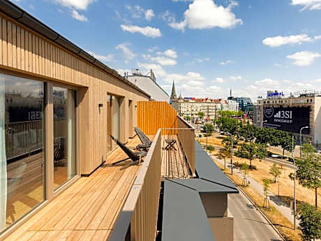 Numa Vienna Wood