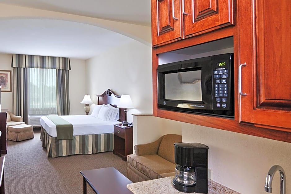 Holiday Inn Express Hotel & Suites Woodward Hwy 270