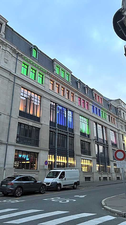 Aloft Dijon