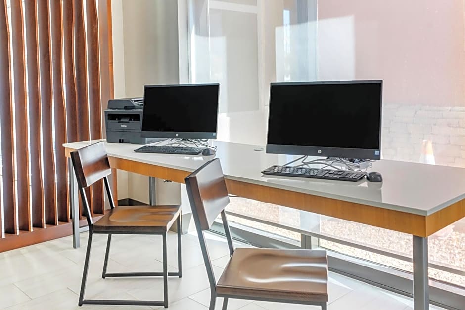 Holiday Inn Express Hotel & Suites Albuquerque Midtown by IHG