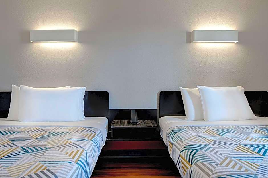 Motel 6-Sulphur Springs, TX