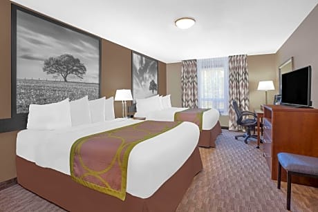 2 Queen Beds Business Room Non-Smoking