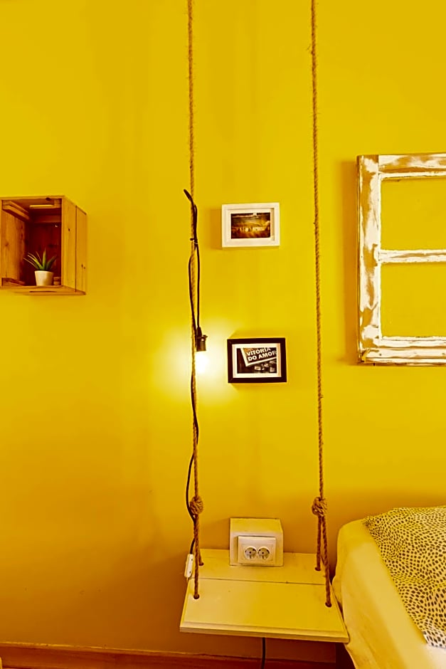 Pineapple Surf House