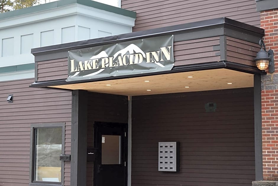 Lake Placid Inn: Main Street