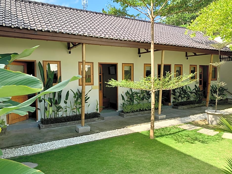 Roots Hotel Senggigi