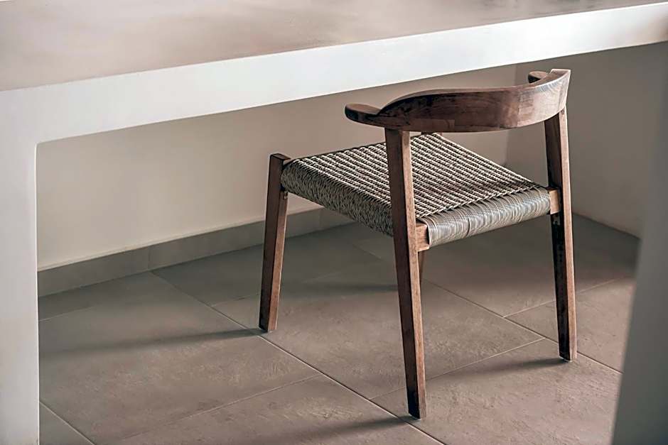 Aliv stone suites & spa