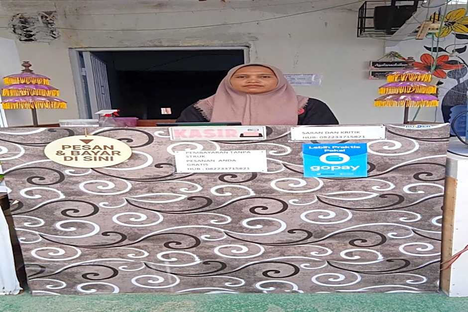 EXPRESS O 91669 Kost Amel Near Taman Mattirotasi