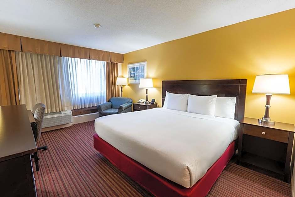 Fireside Inn & Suites Portland