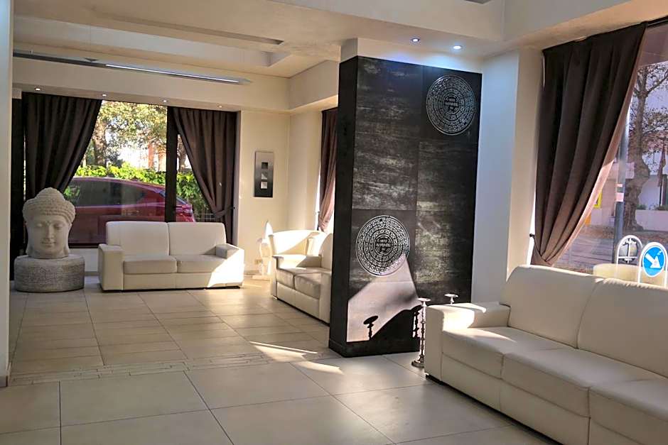 City of Art Venice LLoyd