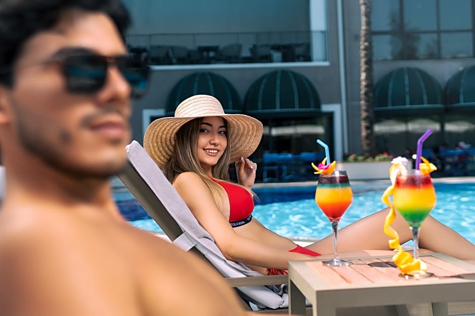 GRAVEL HOTELS SELECT