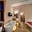 Navona Palace Luxury Inn