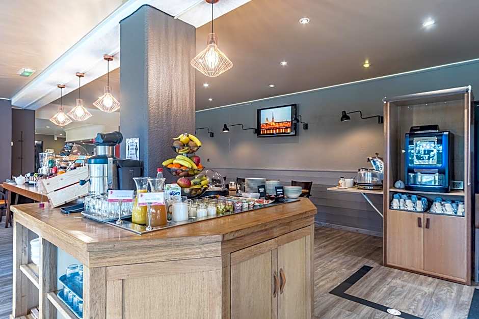 KYRIAD ROUEN NORD - Mont Saint Aignan