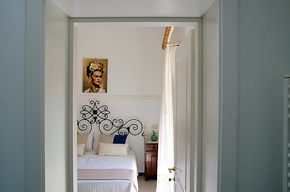 Cathedral View Apartment Noto, Historic Center, Steps from Duomo