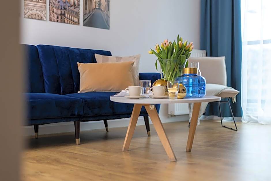 Deluxe Apartments by The Railway Station Wroclaw