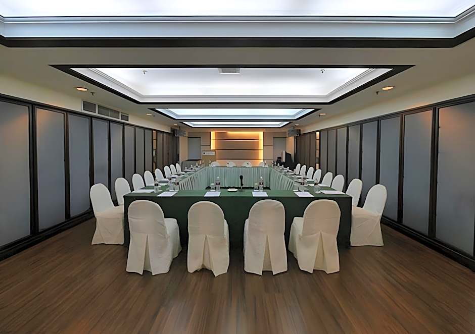 Premier Hotel