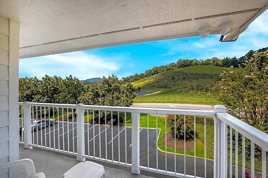 The Inn at Apple Valley, an Ascend Collection Hotel