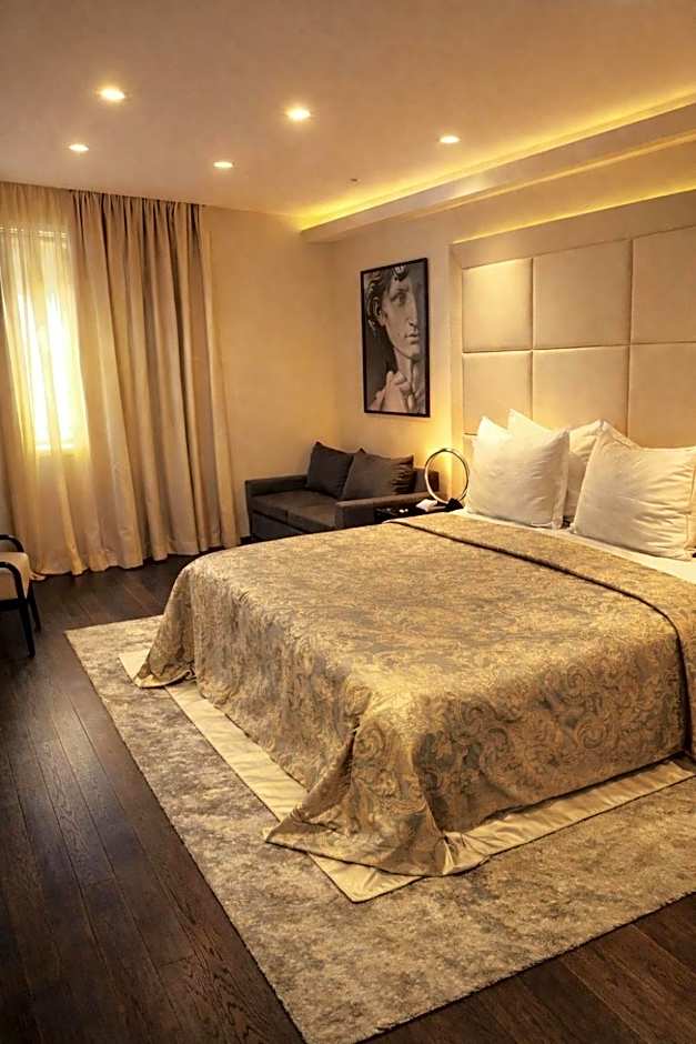 Hotel 9