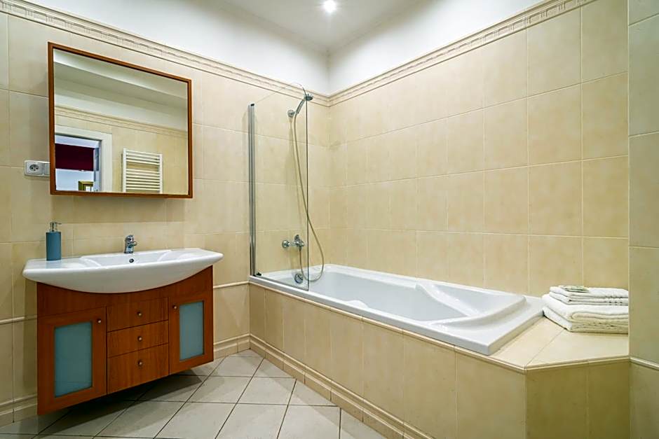 Royal Road Residence