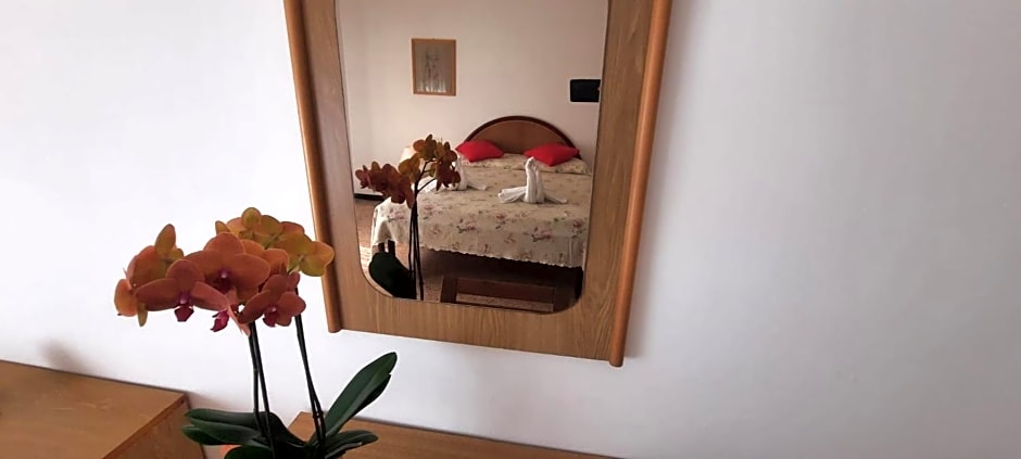 Hotel Dora