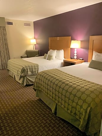 Queen Room with Two Queen Beds - Non-Smoking