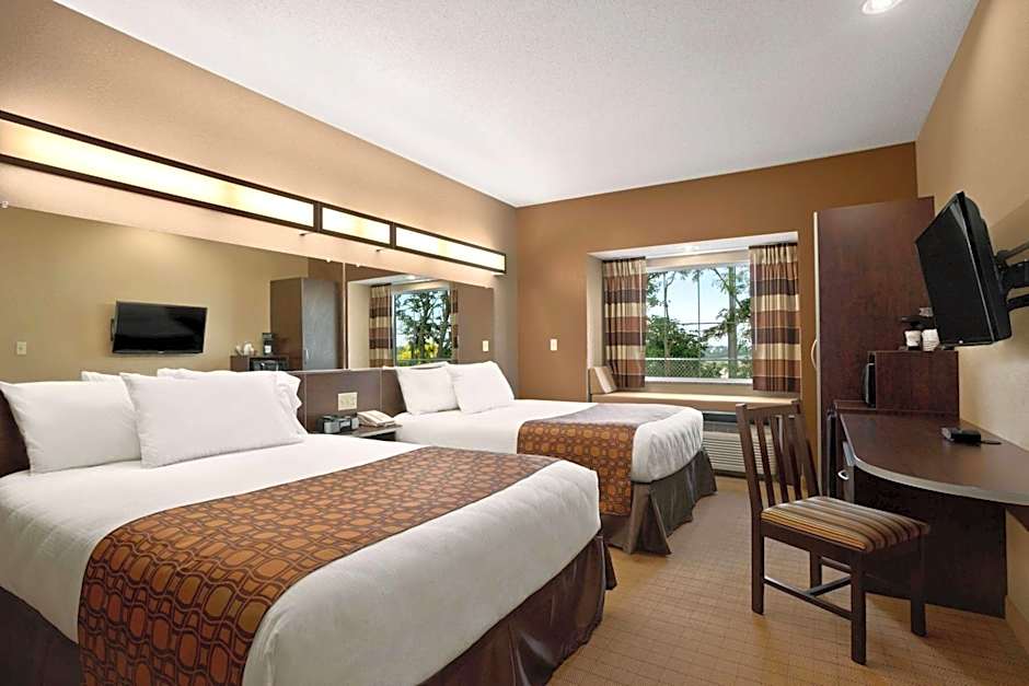 Microtel Inn & Suites by Wyndham St Clairsville/Wheeling