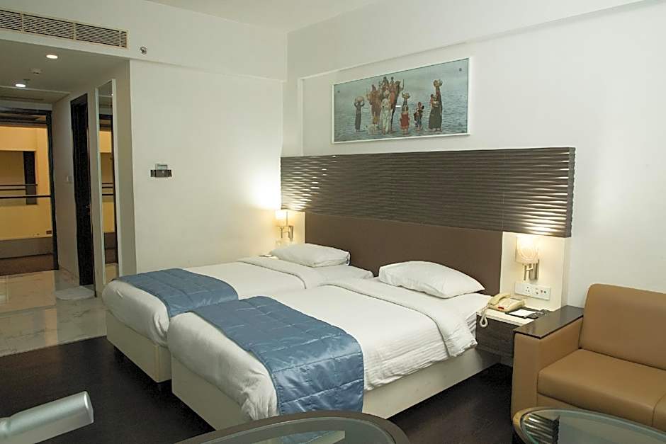 Ambar Sarovar Portico Hotel - Gandhidham