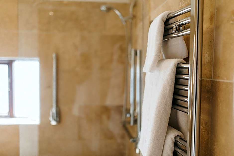 Hall Farm Hotel And Restaurant