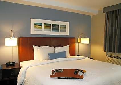 Hampton Inn - Manhattan/ Seaport/ Financial District