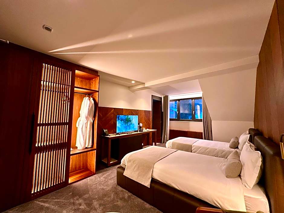 Hôtel Restaurant & Spa Les Planets