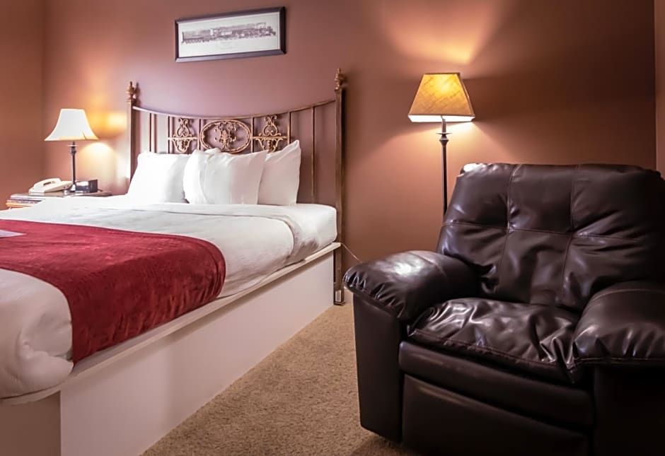 Depot Inn & Suites