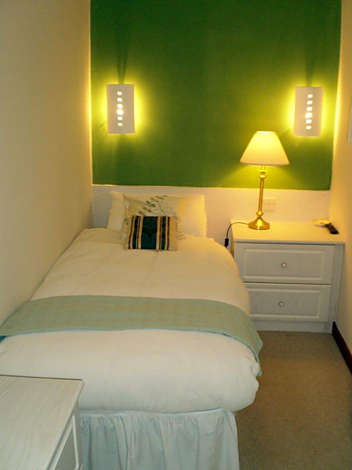 Zdjęcie 1 z 6 — Single Room