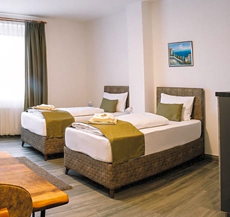 Twin Room with Private Bathroom