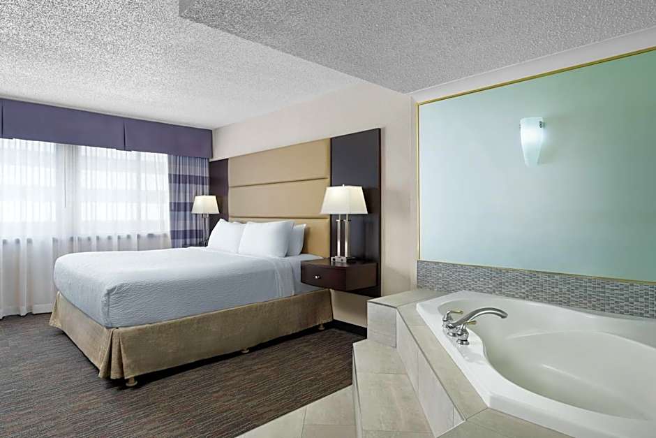 Ramada Plaza by Wyndham Regina Downtown