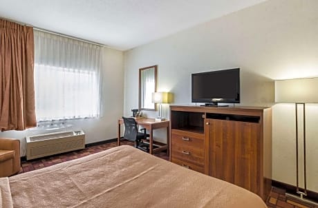 1 Queen Bed, Nonsmoking