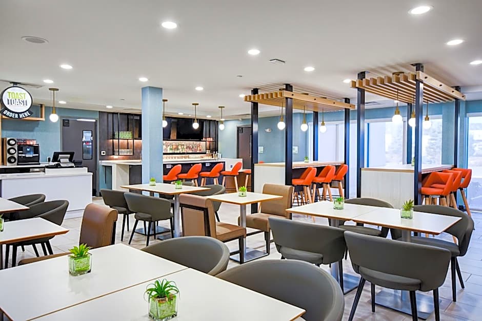 Holiday Inn- Allentown I-78 and Rt. 222 By IHG