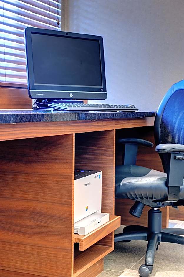 Radisson Hotel & Suites Fort Mcmurray