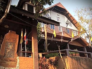 Papua Bhuka Hotel
