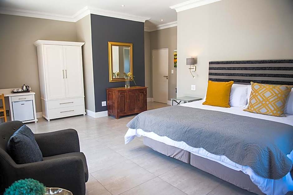 Photo 1 of 23 of Deluxe 1 King Bed