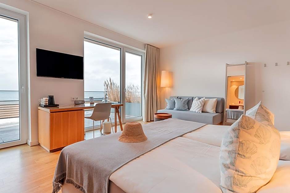 Photo 1 of 5 of Deluxe, Sea View, Balcony