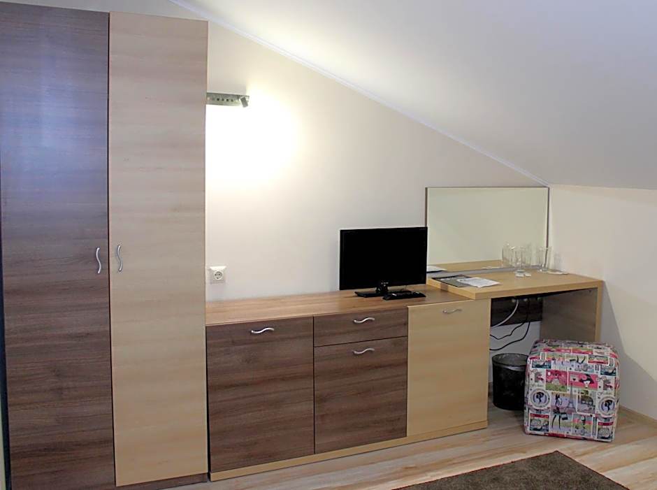 City House Family Hotel & Restaurant