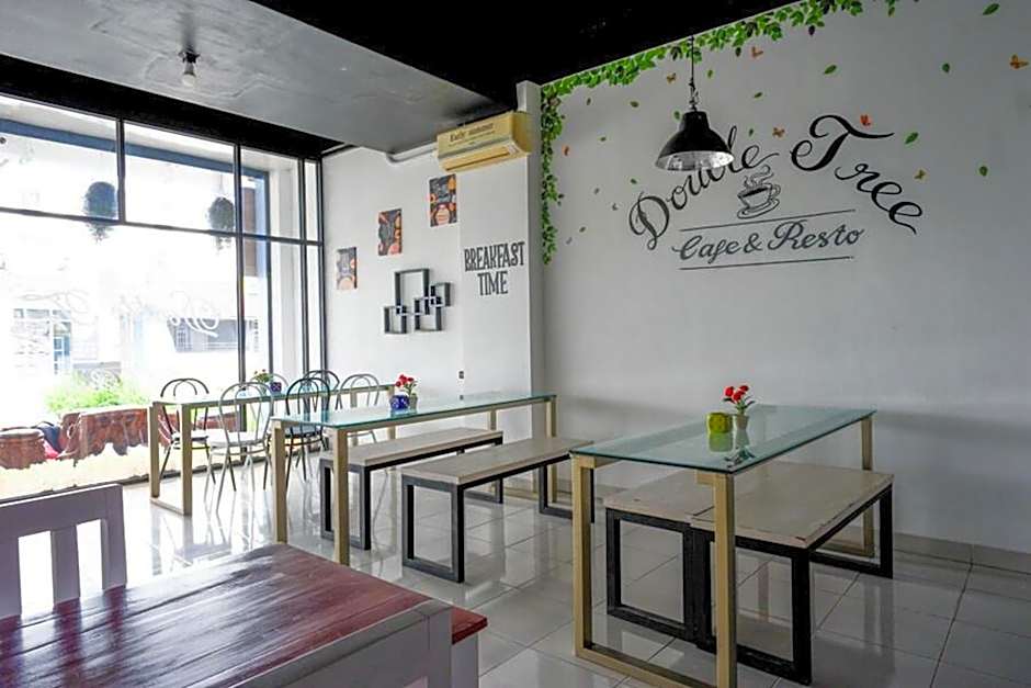 Urbanview Hotel Double Tree near RSUD Margono Purwokerto