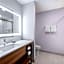 La Quinta by Wyndham Chelsea Birmingham