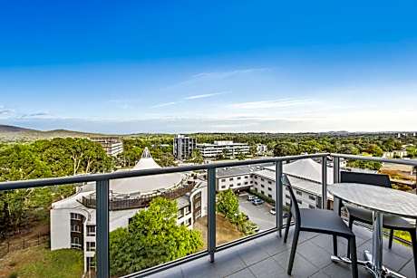 Premier Studio Room with Complimentary Parking